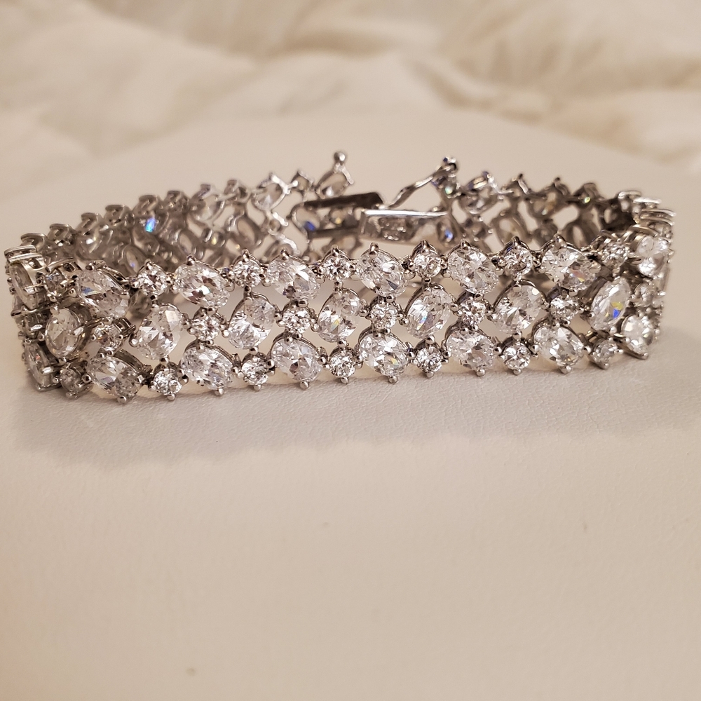 Stunning Sterling Silver Diamond Cz Bracelet